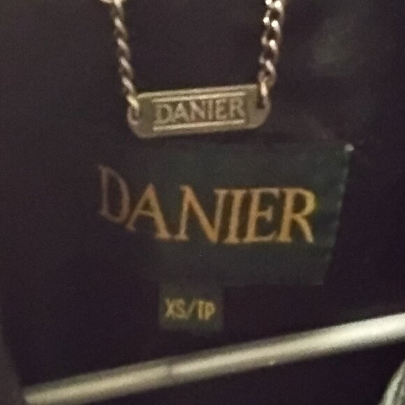 Danier Bomber Leather Jacket - Picture 4 of 4